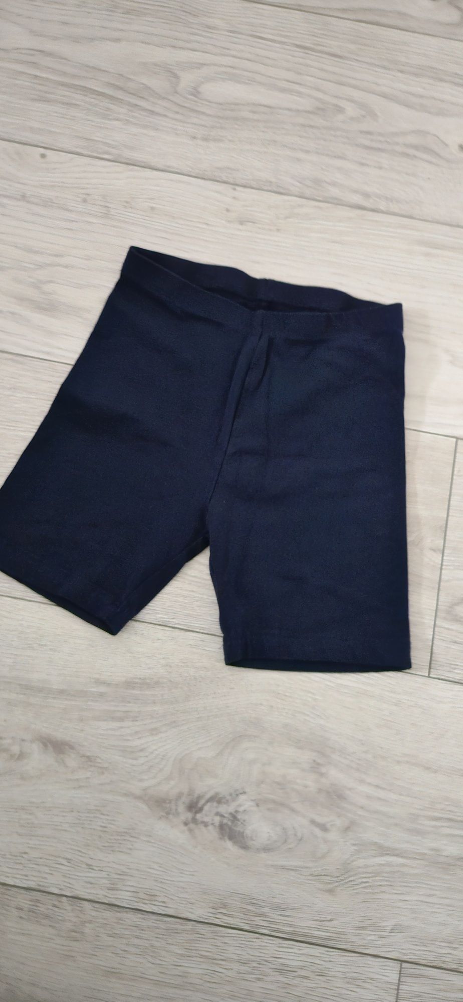 Krótkie legginsy rozm.122/128