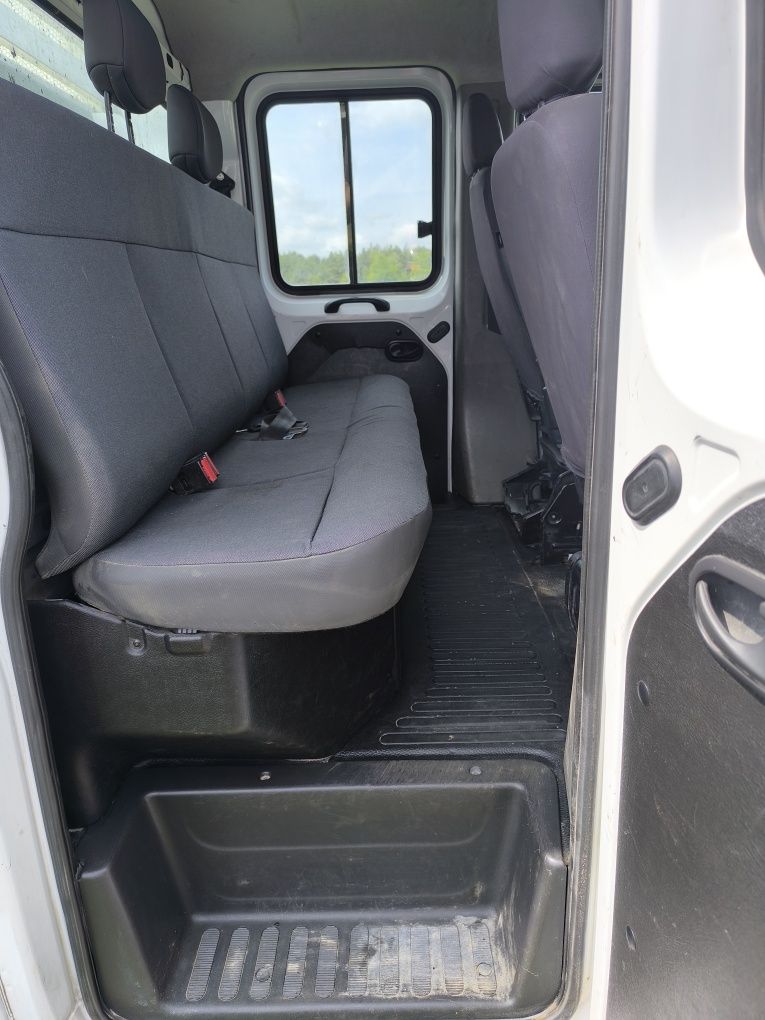 Renault master wywrotka brygadowka 6-osobowa