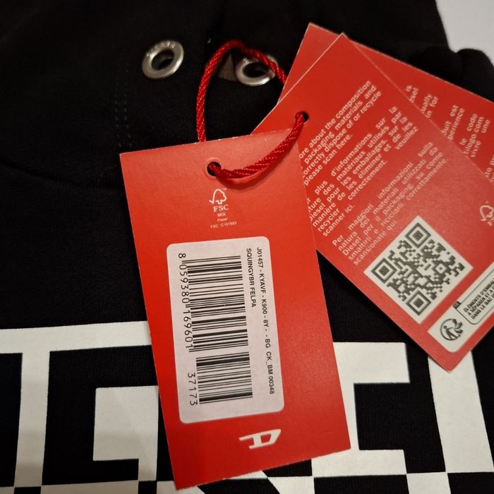 Чорне худі Diesel з капюшоном.