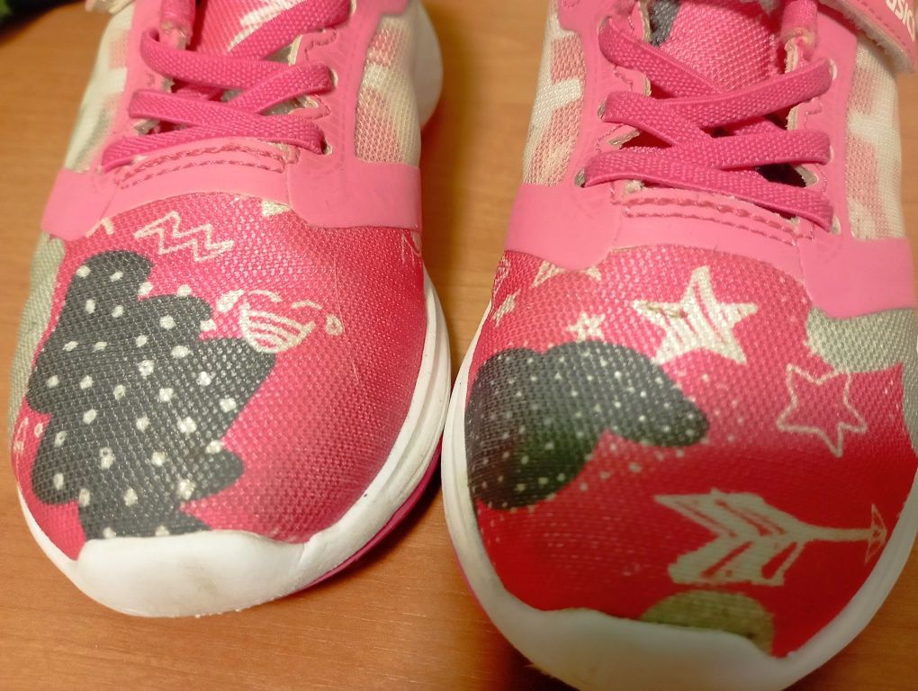 Кроссовки Asics для девочки