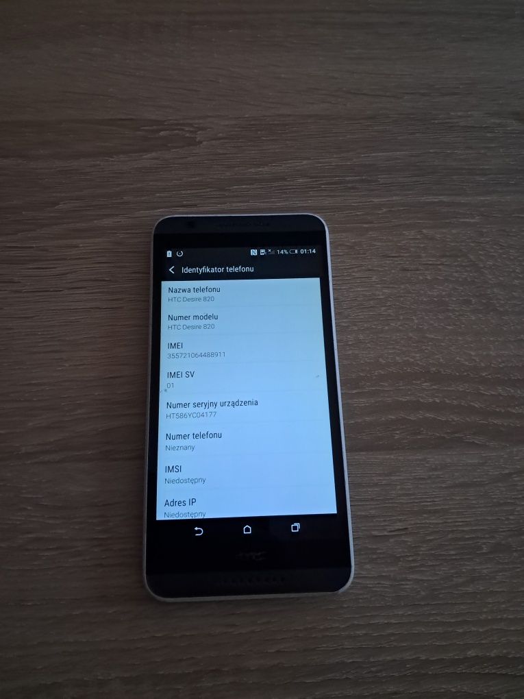 Smartfon HTC Desire 820
