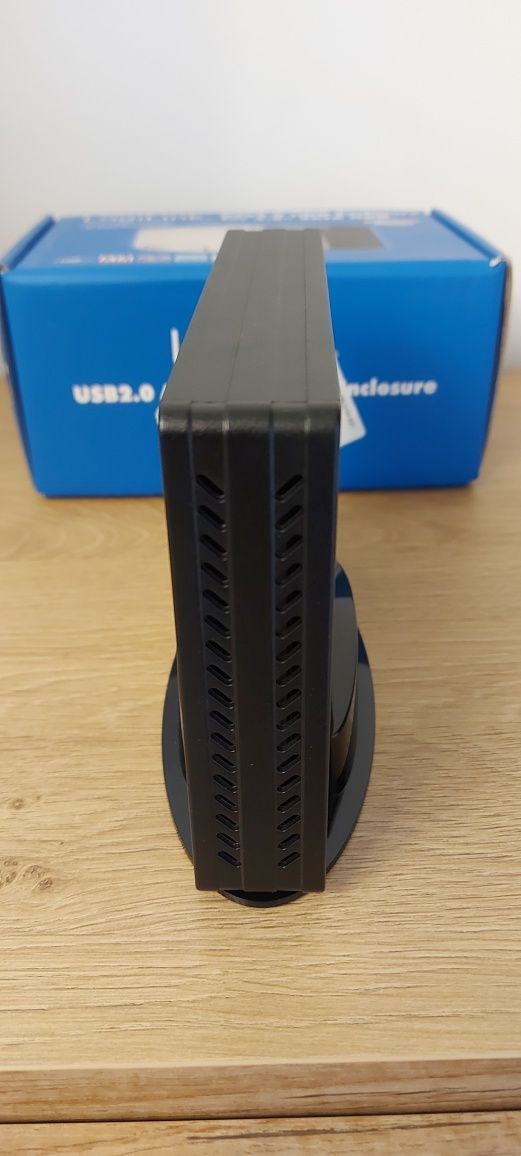 Obudowa dysku Sata 3,5 cala hdd plus gratis