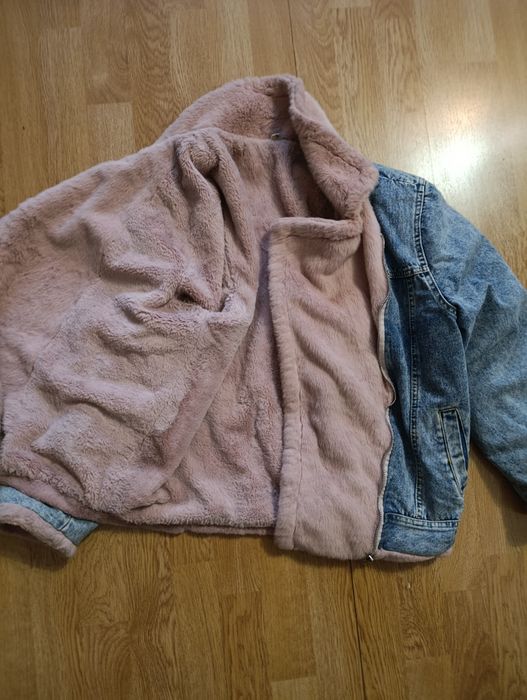 Продам джинсову куртку