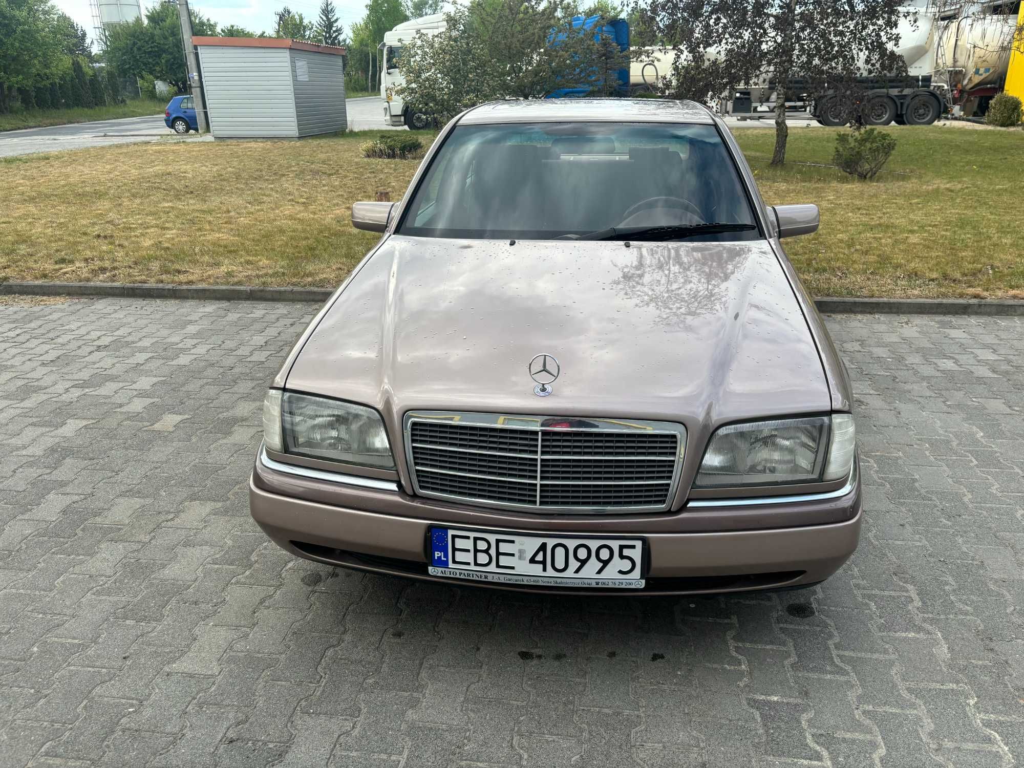 MERCEDES-BENZ C180 W202 94r. 1.8 / 122 KM