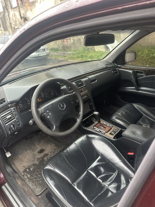 Mercedes benz W210 E270 CDI автомат 2.7 дизель