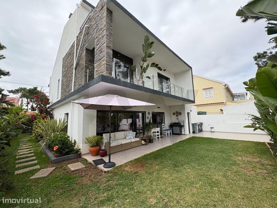 Moradia Arquitectura Moderna no Coração da Aroeira