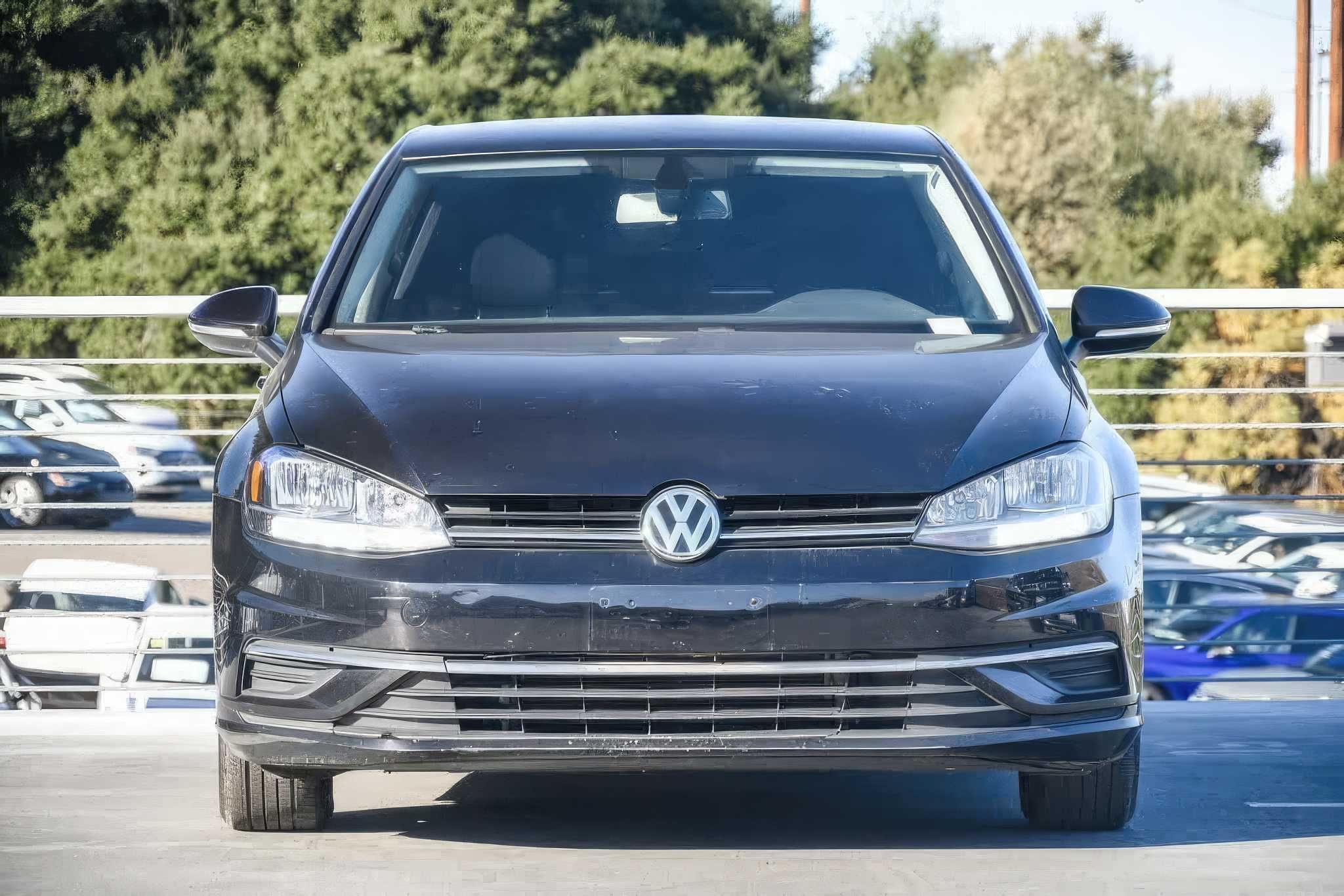 2018 Volkswagen Golf TSI S