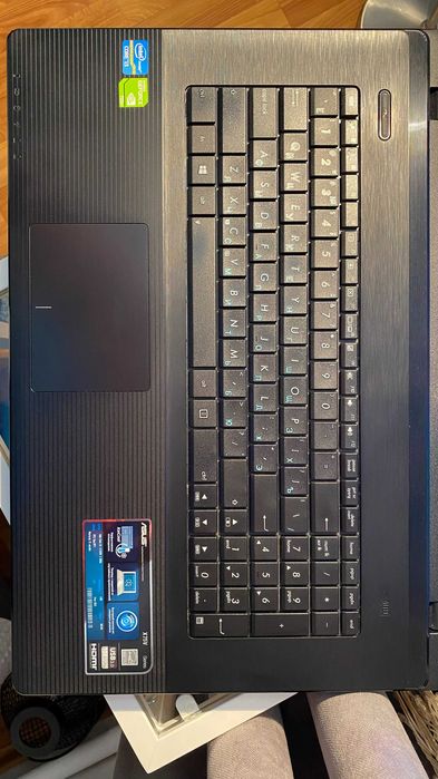 Ноутбук Asus X75/i5-3380M/DDR-3 8Gb/SSD 240GB/HDD 500Gb/Windows 10 Pro