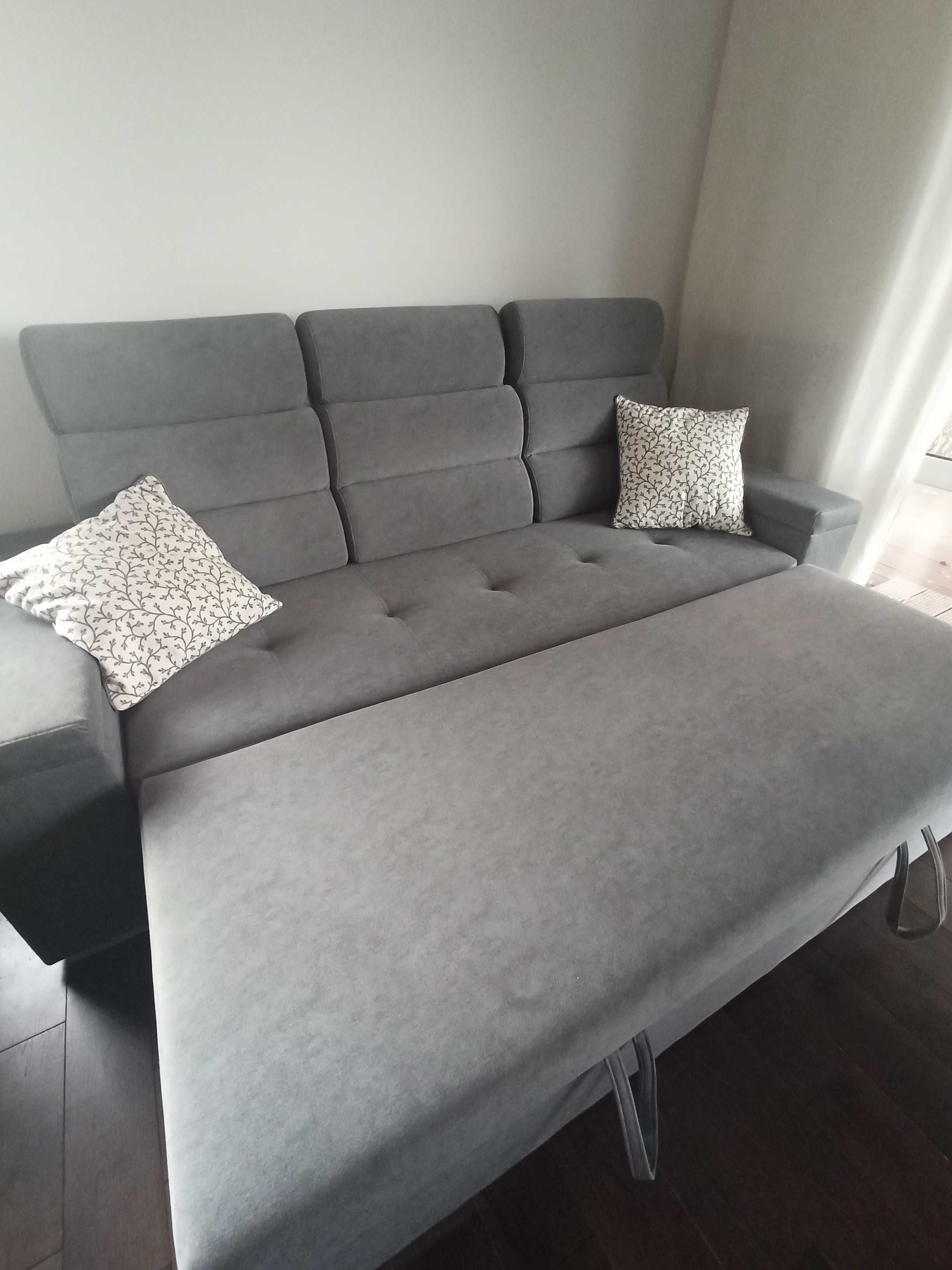 Sofa, kanapa 3 osobowa z funkcją spania i pojemnikami na pościel