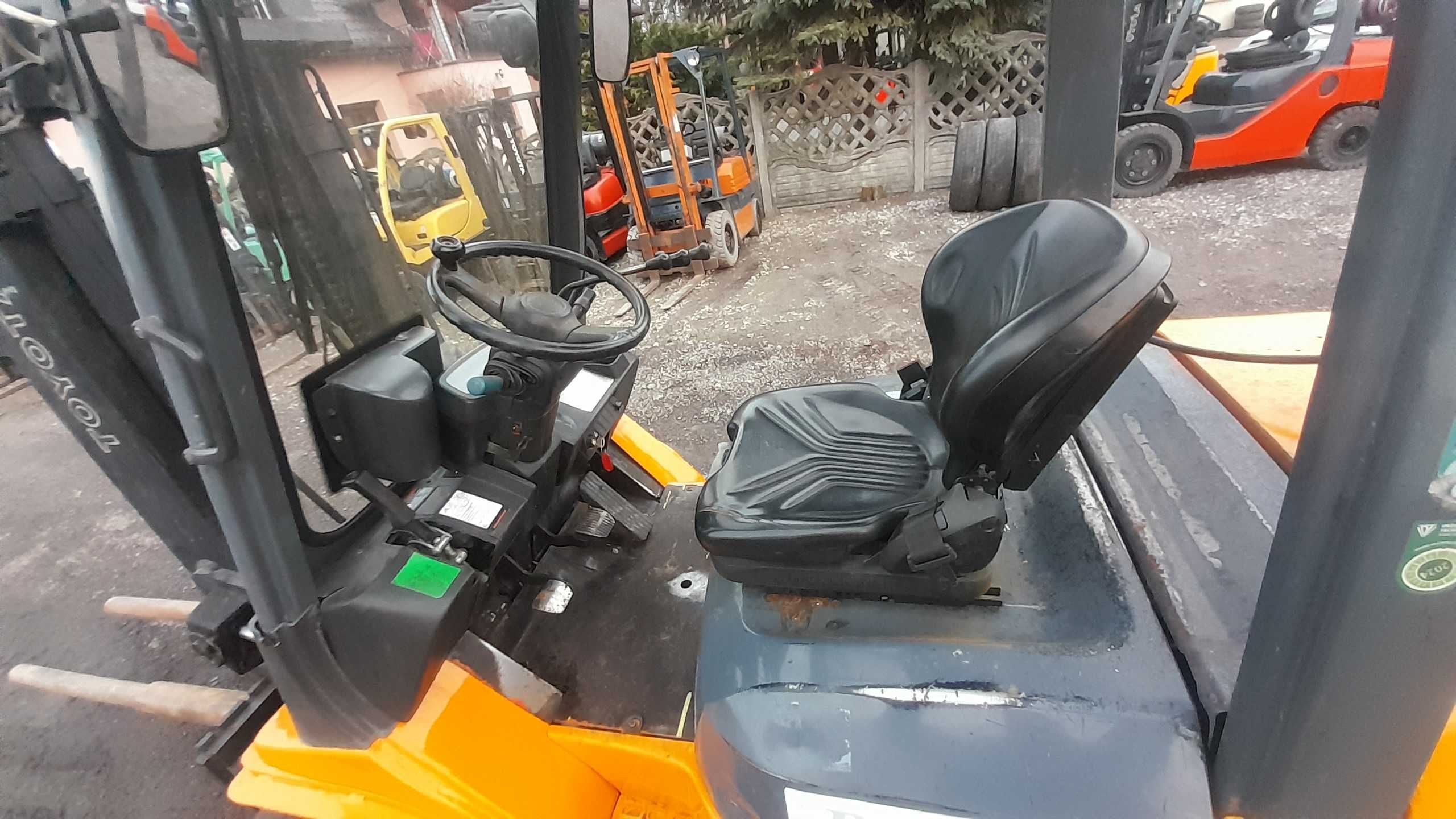 Wózek widłowy Toyota 7FGJ735