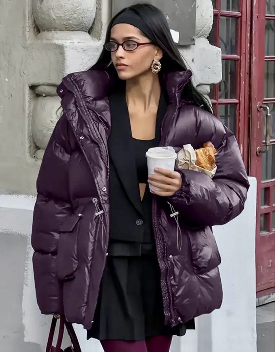 Пальто жіноче тепле фіолетового кольору
