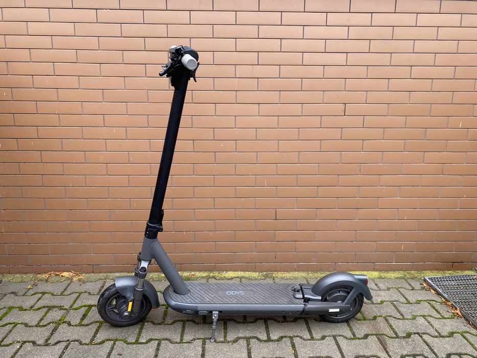 Hulajnoga elektryczna Odys NEO 100 500 W 20 km/h 80km 140kg jak nowa