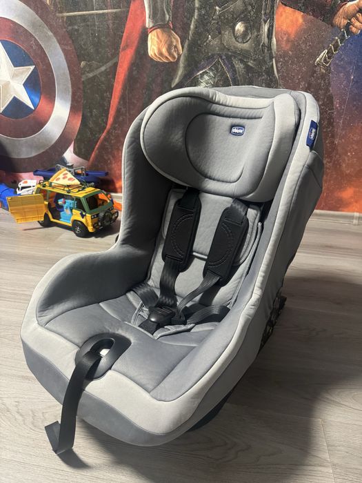 Автокрісло Chicco isofix 9-18 кг