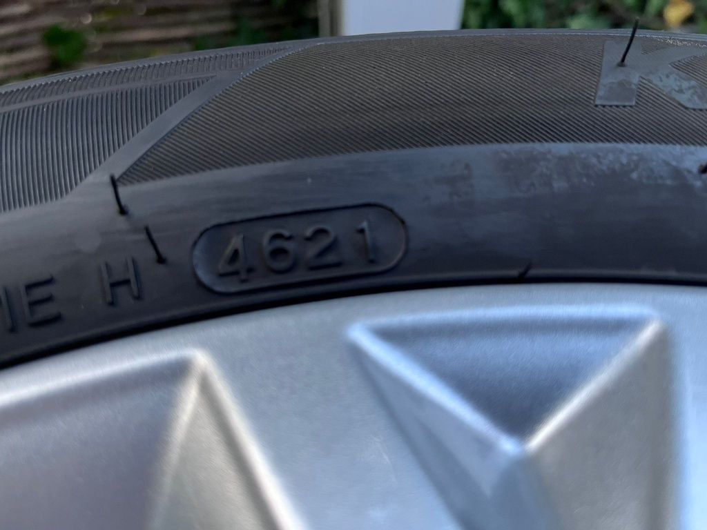 Kia cee'd felgi z oponami 205/55/16 oryginał