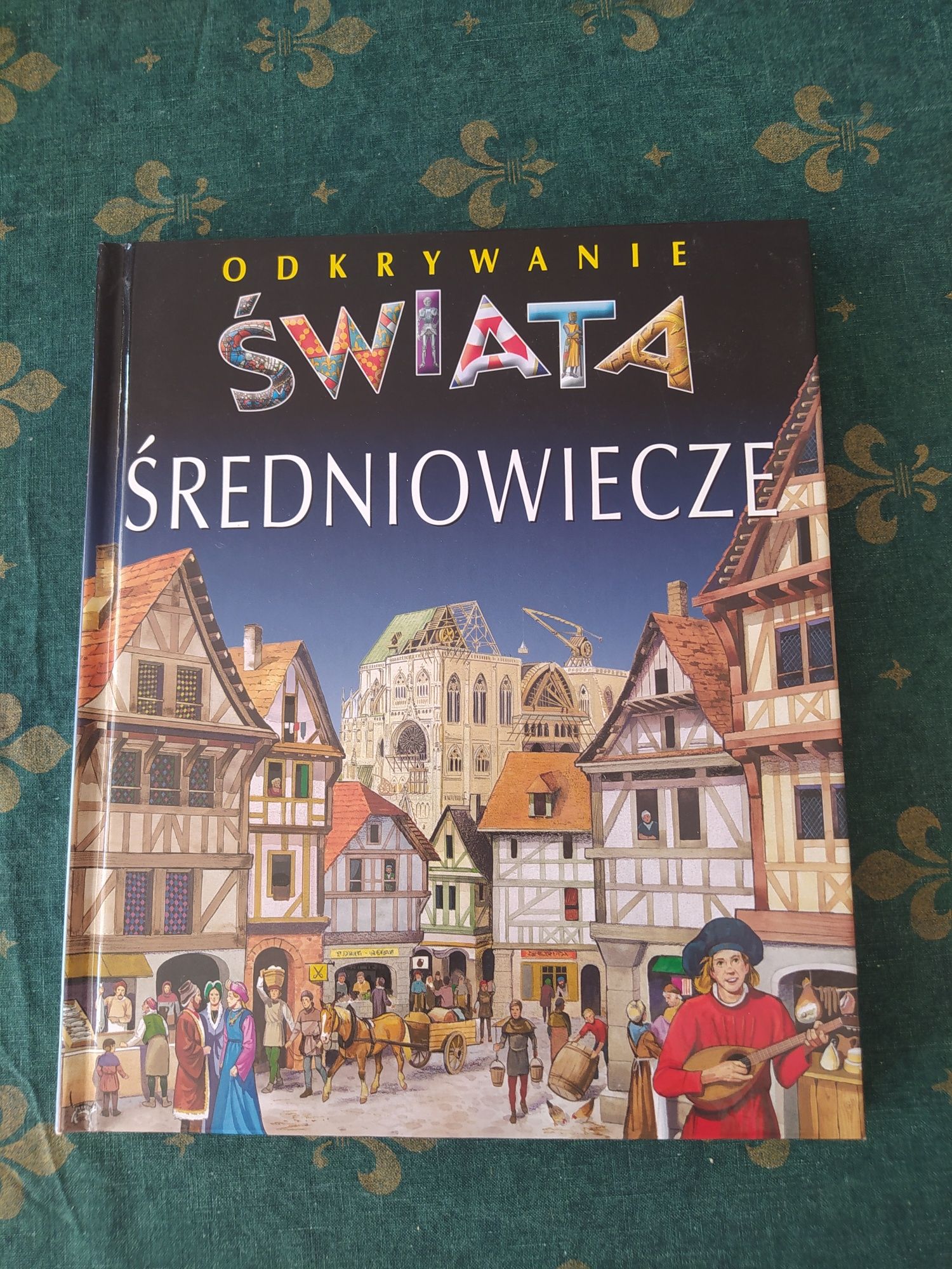 Książka dla dzieci odkrywanie świata Średniowiecze