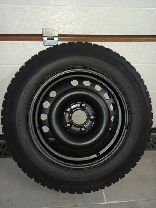 4x Felgi z oponami zimowymi 195/65 R15