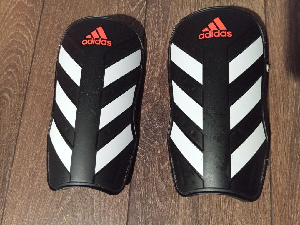 Nagolenniki męskie za chłopięce Adidas
