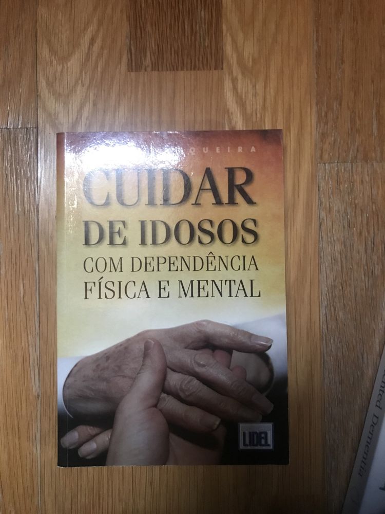 DSM-IV e Livros cuidador de idosos e demências