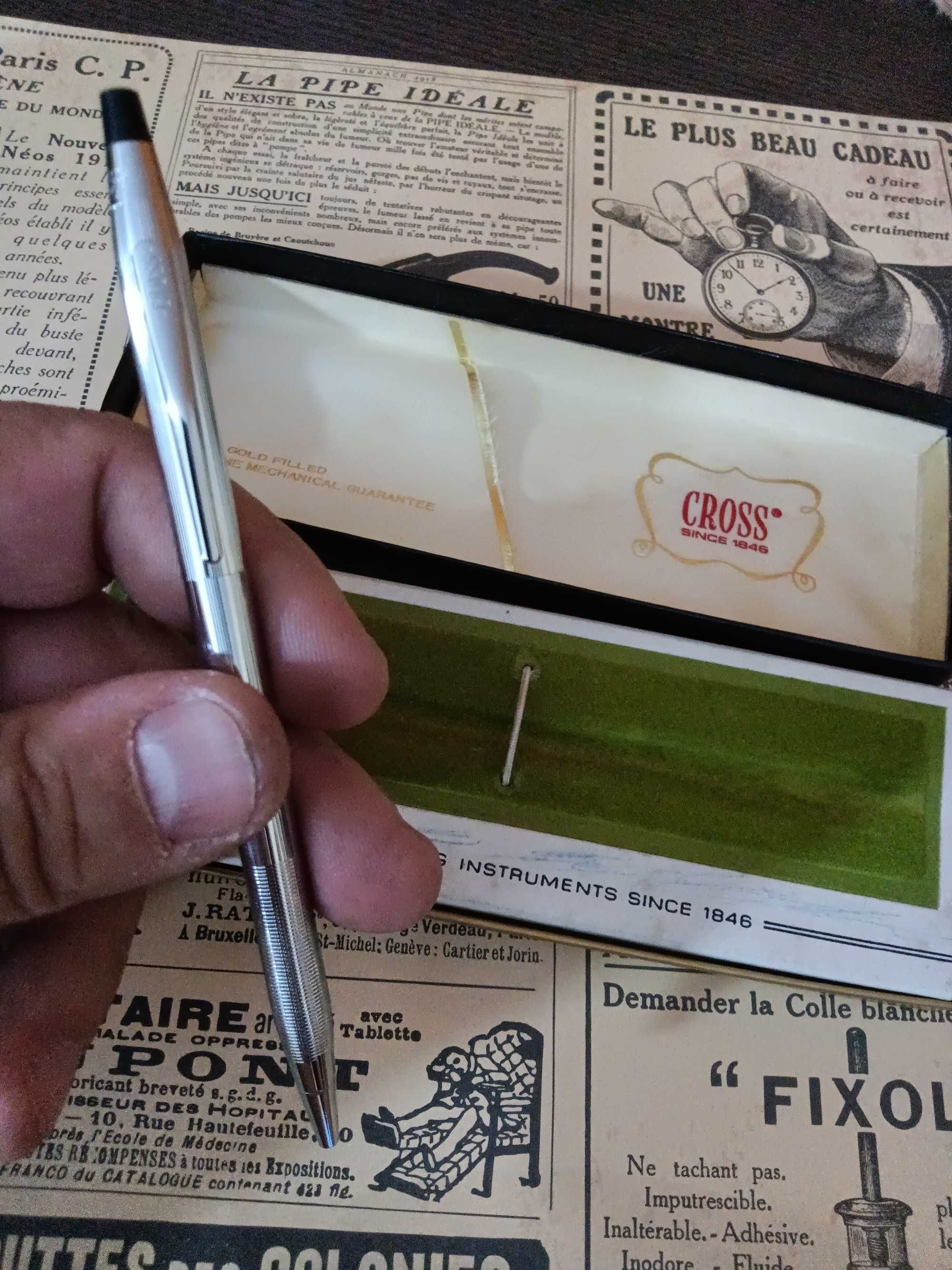 Caneta esferográfica cross prateada com caixa