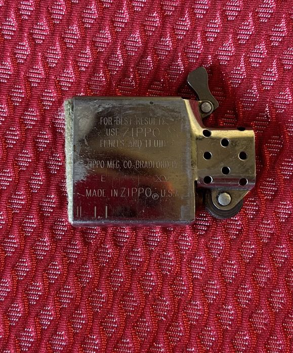 Zapalniczka Zippo srebna uzywana