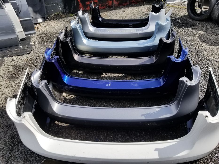 Бампер задний парктронники Пассат Б6 универсал Бапмпер B6