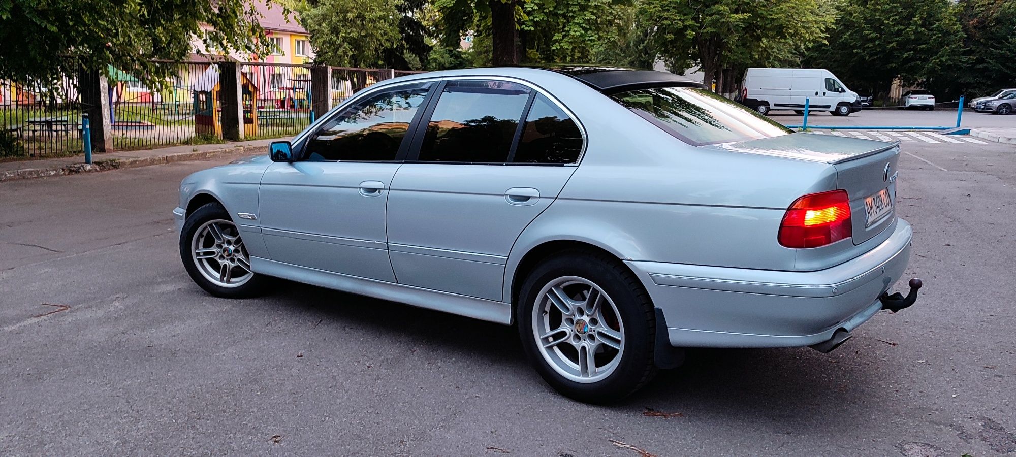 BMW e39 525 tds продам