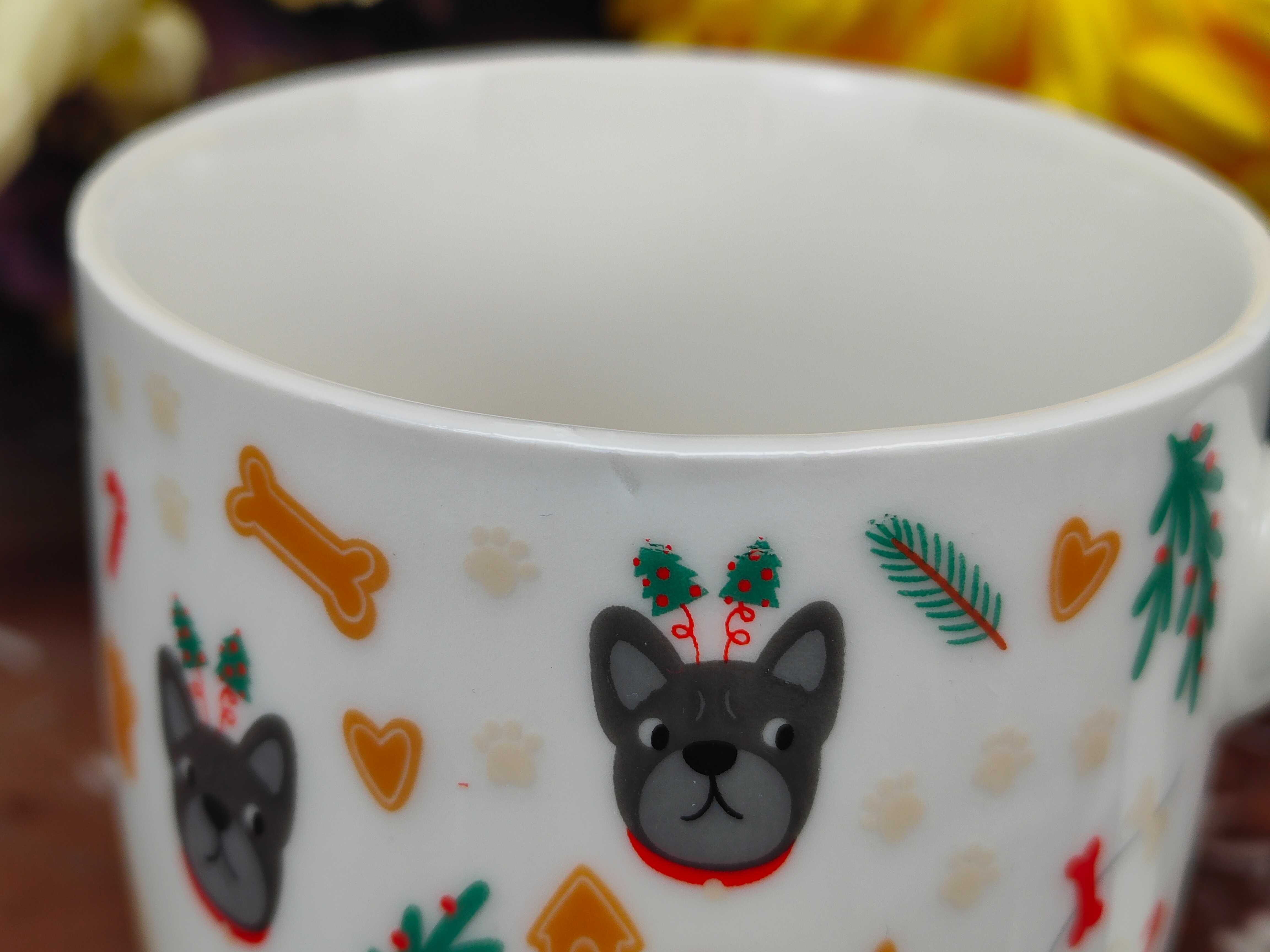 Porcelanowy kubek - Świąteczne psiaki - 360 ml
