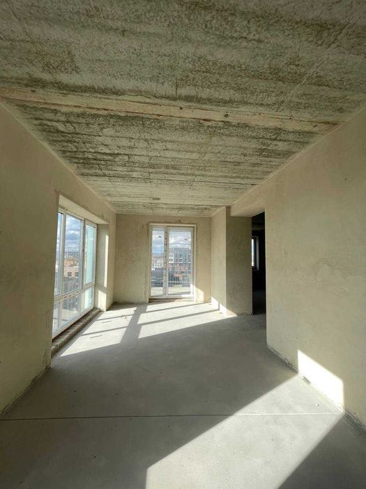 Продається простора 3-кімнатна квартира 3 терасою в ЖК «Краківський»!