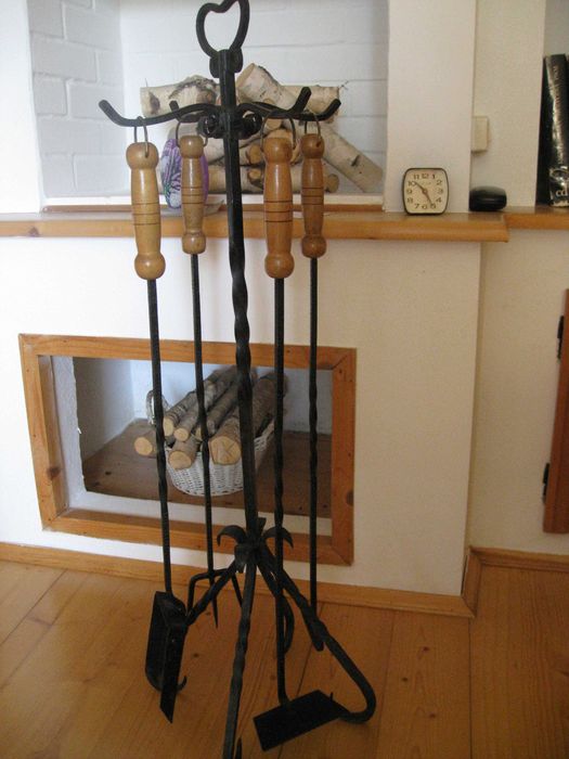 zestaw pogrzebaczy do kominka