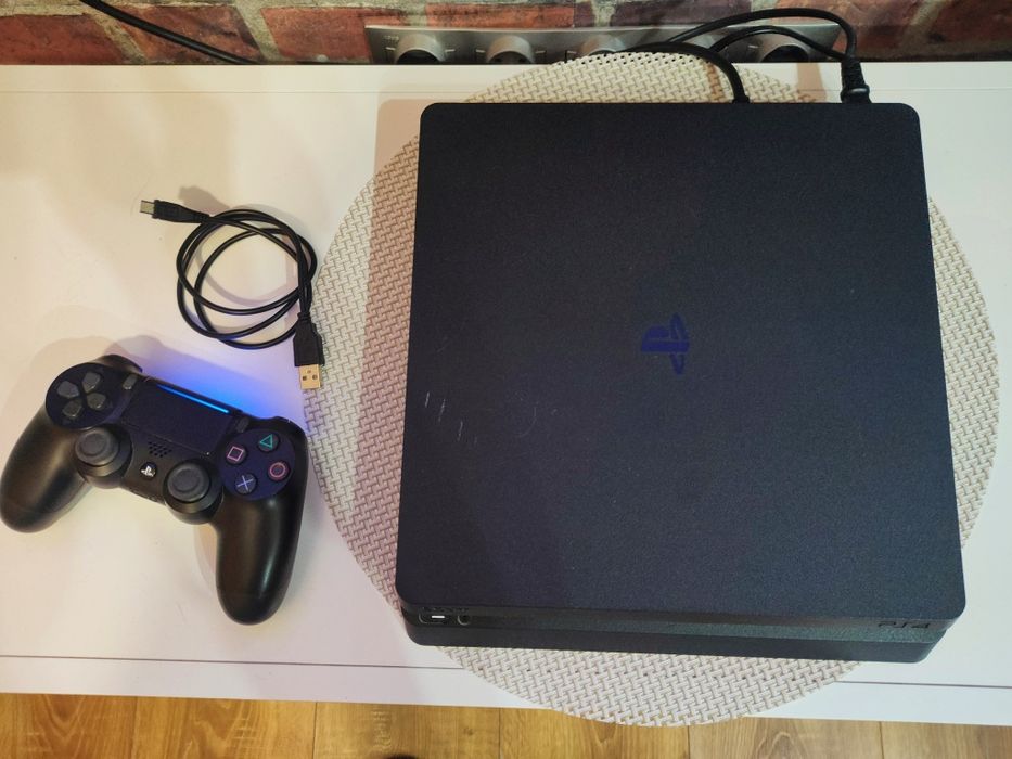 Playstation 4 Slim 1TB Rezerwacja
