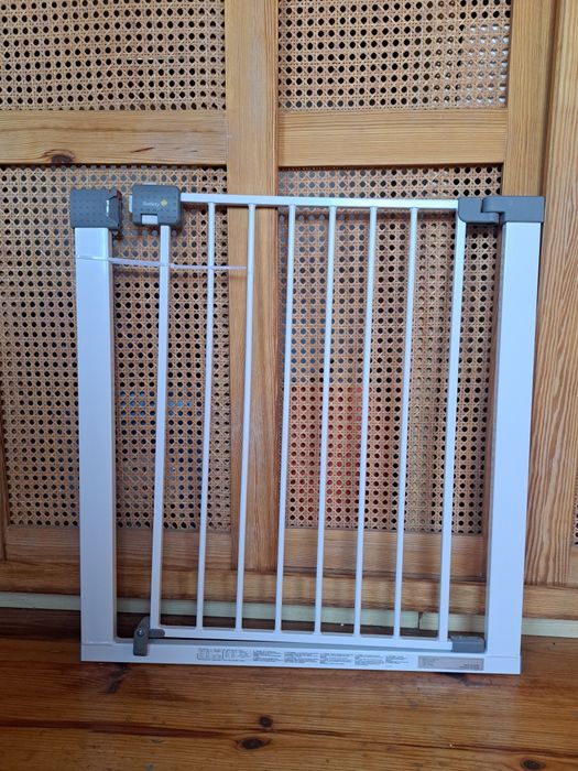 Sprzedam bramkę rozporową Safety 1st model quick close st