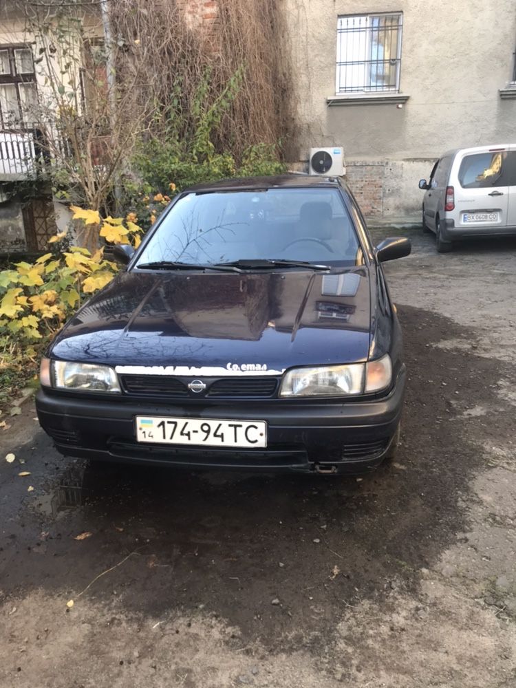 Nissan Sunny 1994