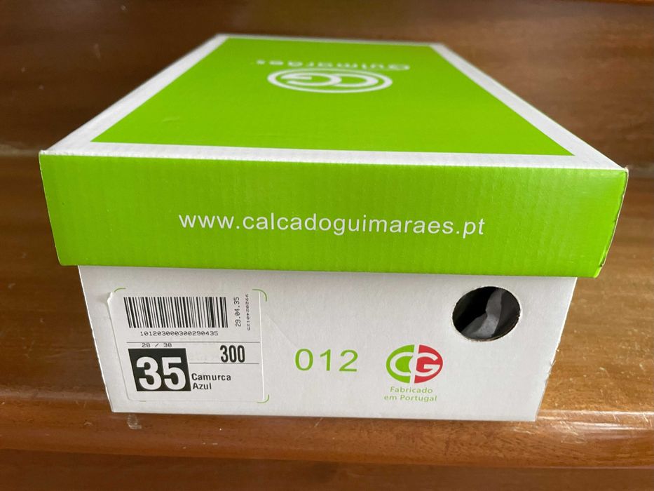Sapatos casuais rapaz – quase novos, muito confortáveis