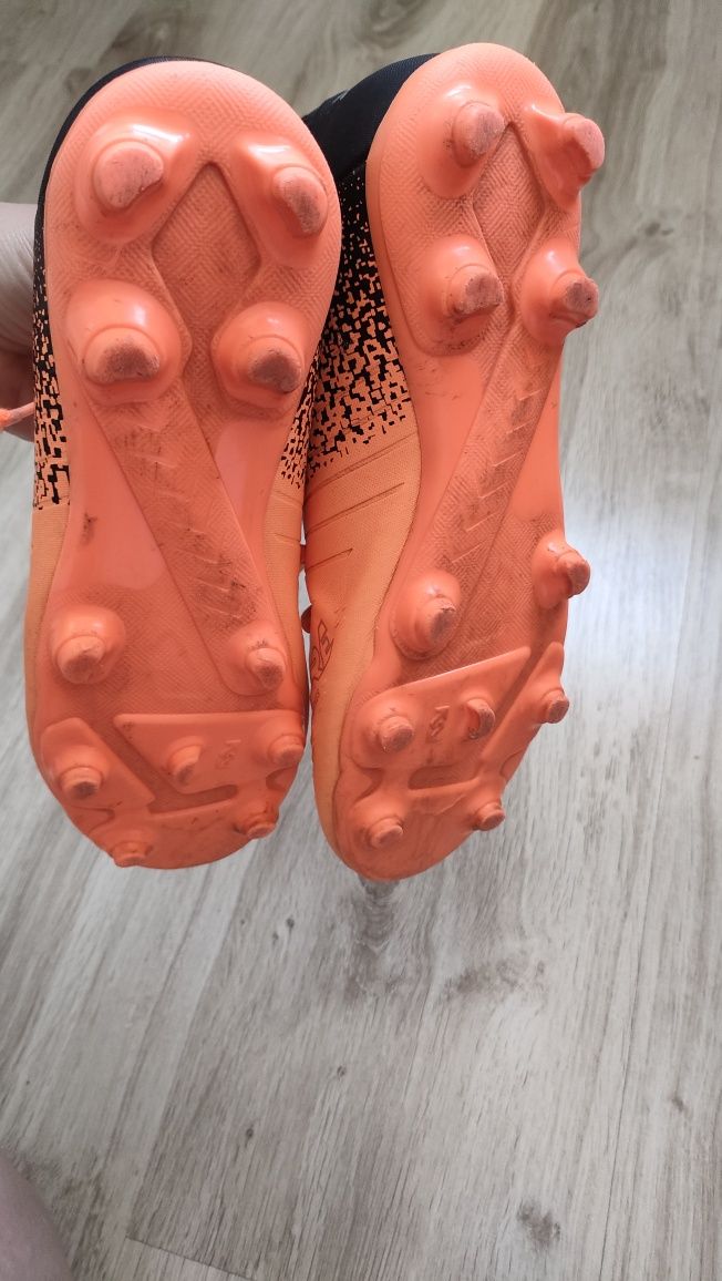 Korki Puma Future piłka nożna r.38