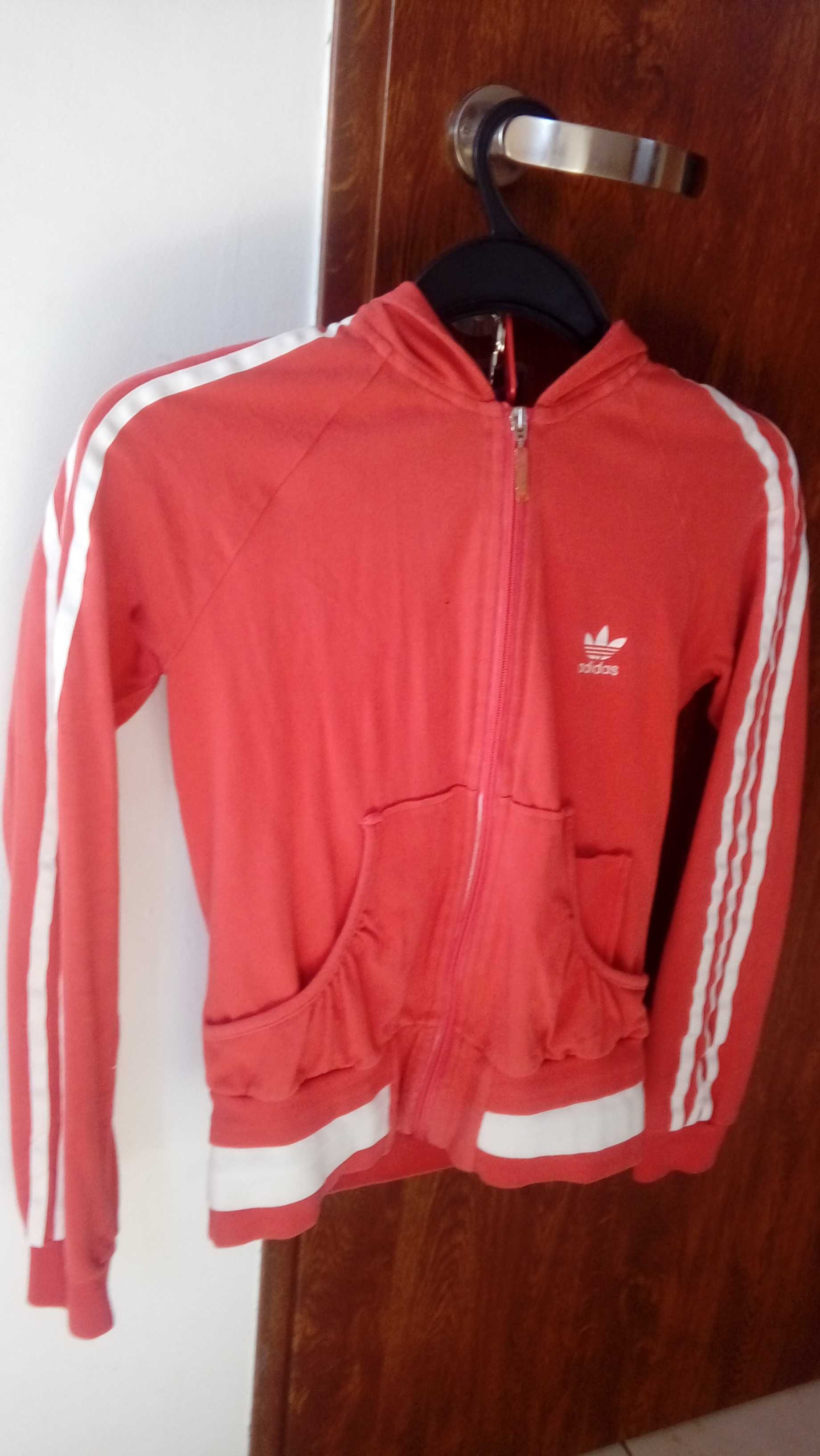 Sprzedam bluzy marki odidas rozmaiar 38 stan uzywane