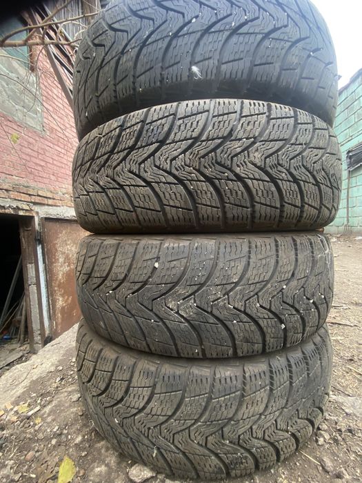 Резина 215/65/р16 зима