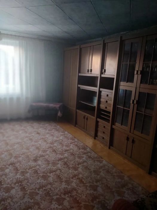 Продам добротний двоповерховий будинок в центрі!