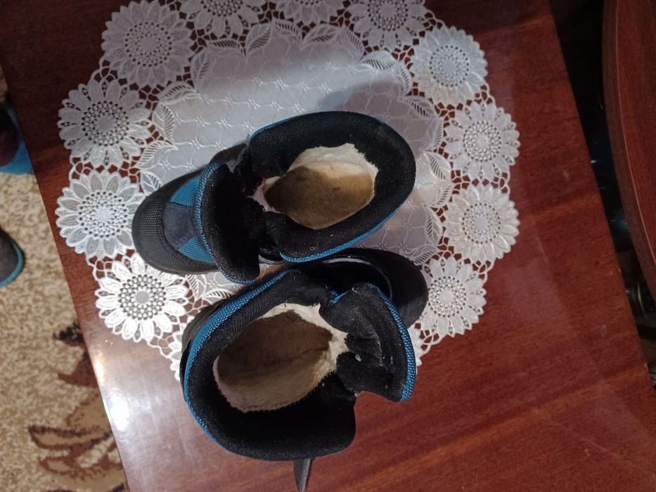 Зимні сапоги  в доброму стані