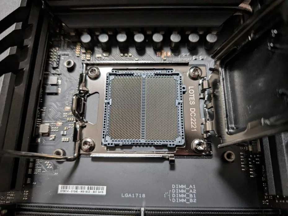 Материнская плата ASUS ROG Crosshair X670E Hero | Socket AM5
