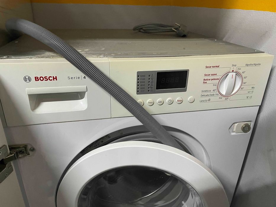 Máquina de Lavar Roupa Bosh (de encastrar)