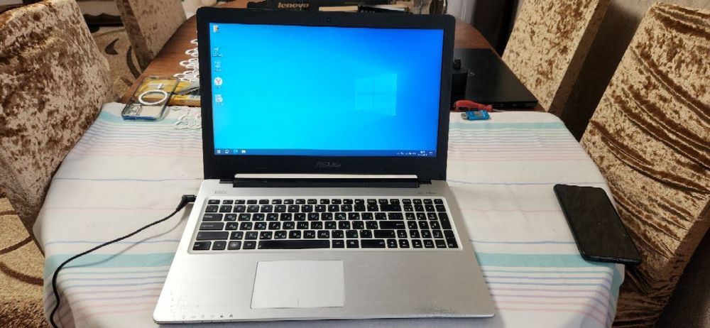 Asus i5-3317u 6gb ram 500gb ssd gt 635m