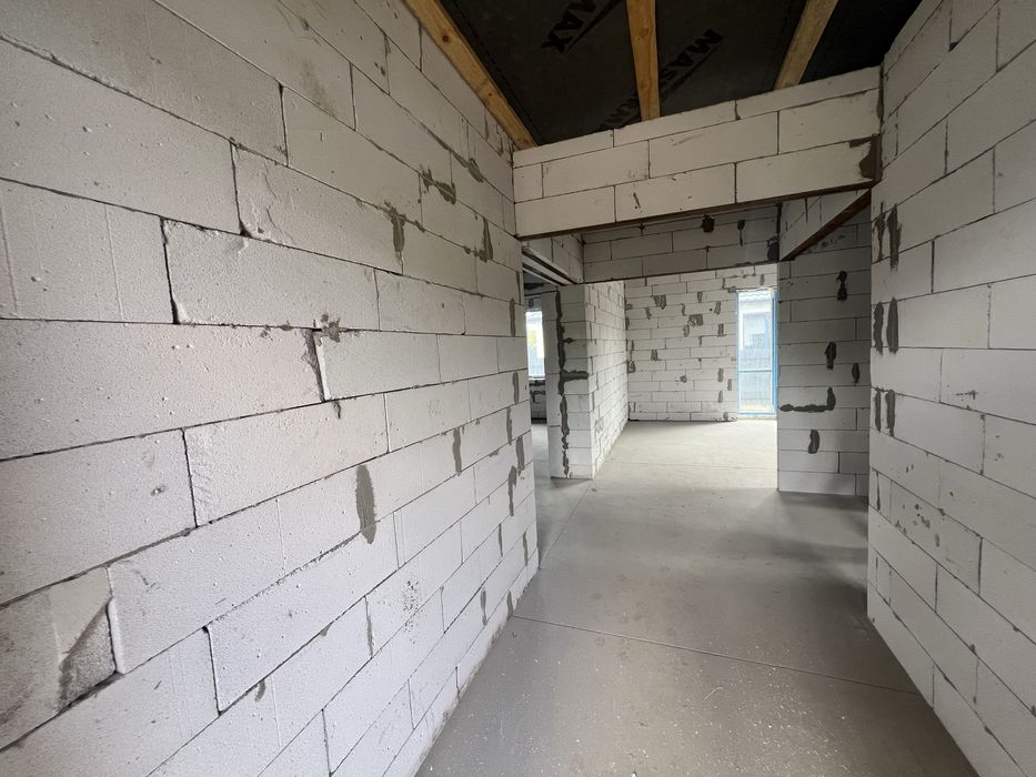 Продаж будинку з центральними комунікаціями