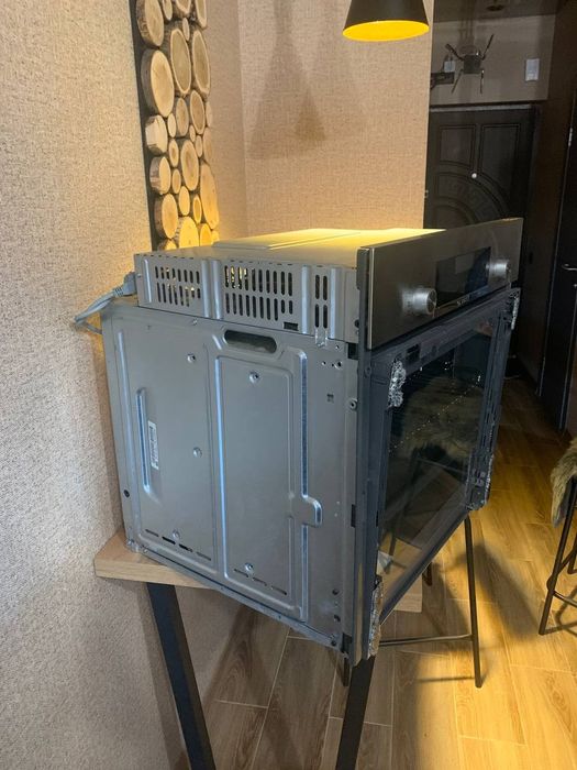 Духова шафа BOSCH HBJ558YS0Q