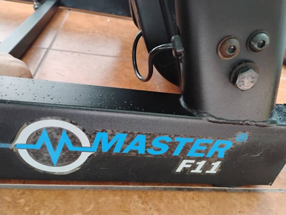 Bieżnia elektryczna Master F 11