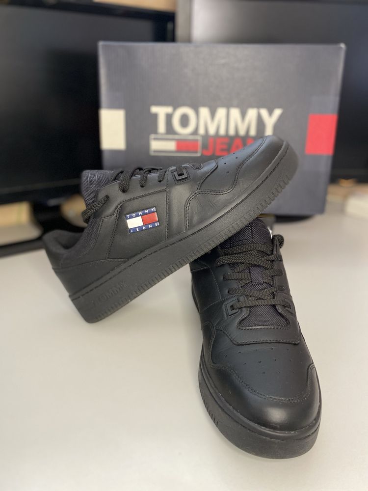 Кросівки чоловічі Tommy Hilfiger BASKET 28,5см