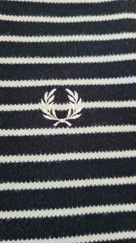 Polówka Koszulka Polo Fred Perry.  Granatowo Białe paski. Rozmiar S