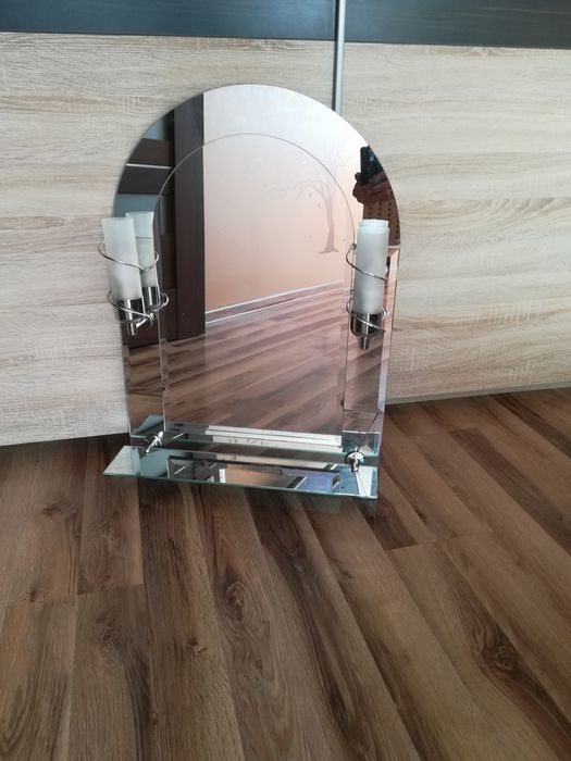 Lustro łazienkowe z podswietleniem