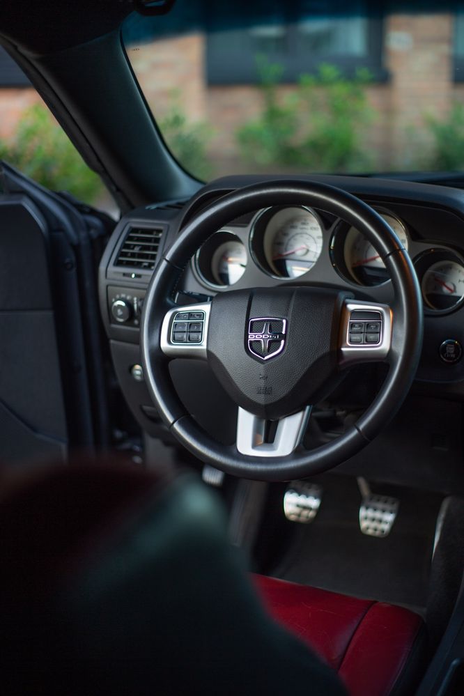 Dodge Challenger RT 5.7 hemi manual !