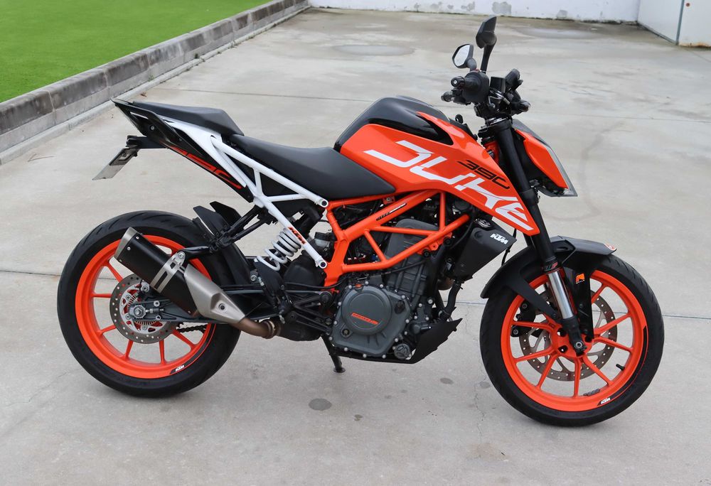 KTM Duke 390 Impec (18)