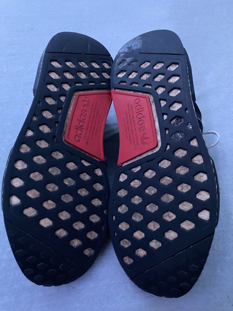 adidas NMD_R1 V2 Dazzle Pack - Core Black